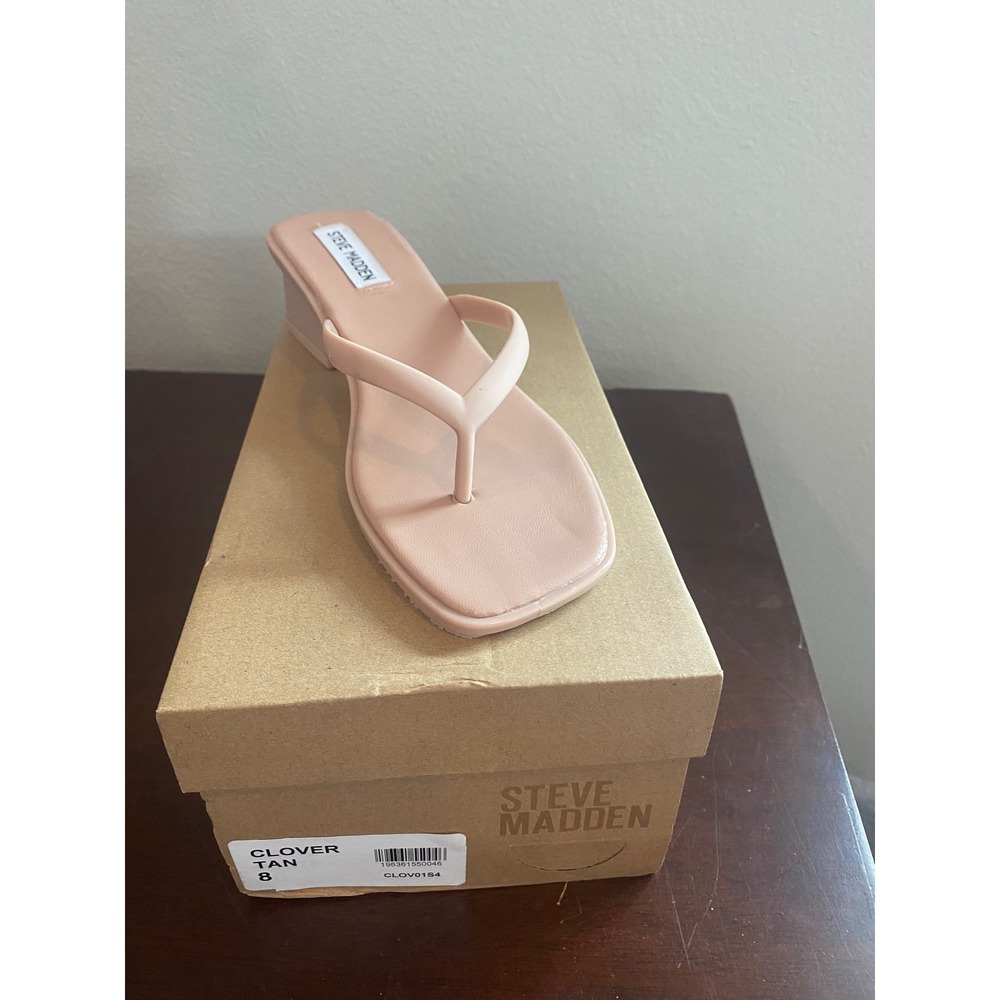 Steve Madden Clover Tan Square Toe Block Heel Thong Sandals Womens 8 CLOV01S4